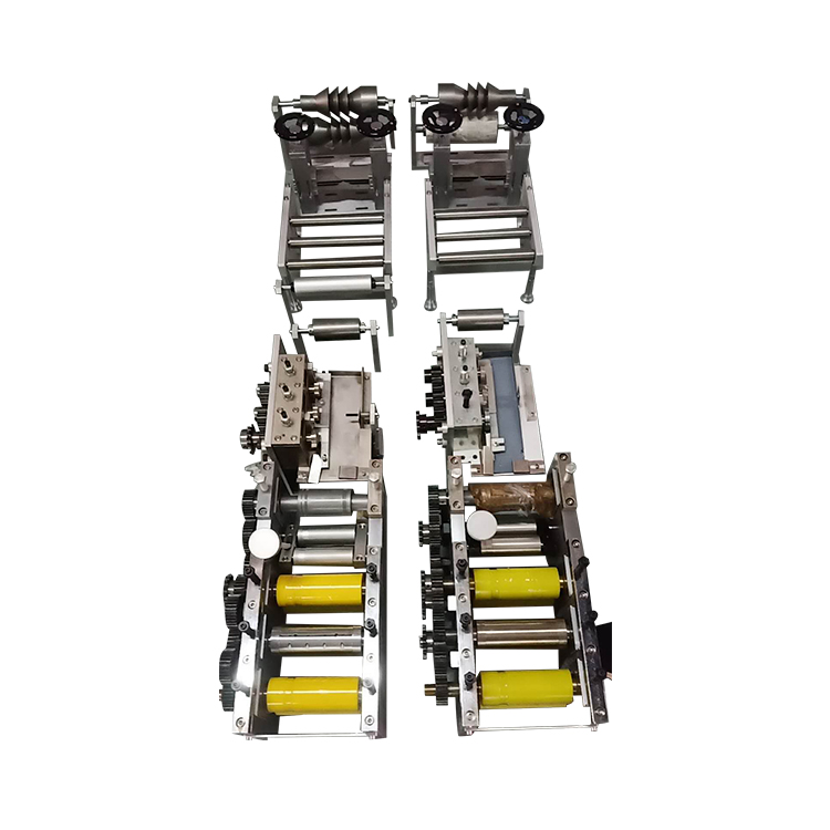 Application： Three layers or multiple layers mask with ear loop welding machine.